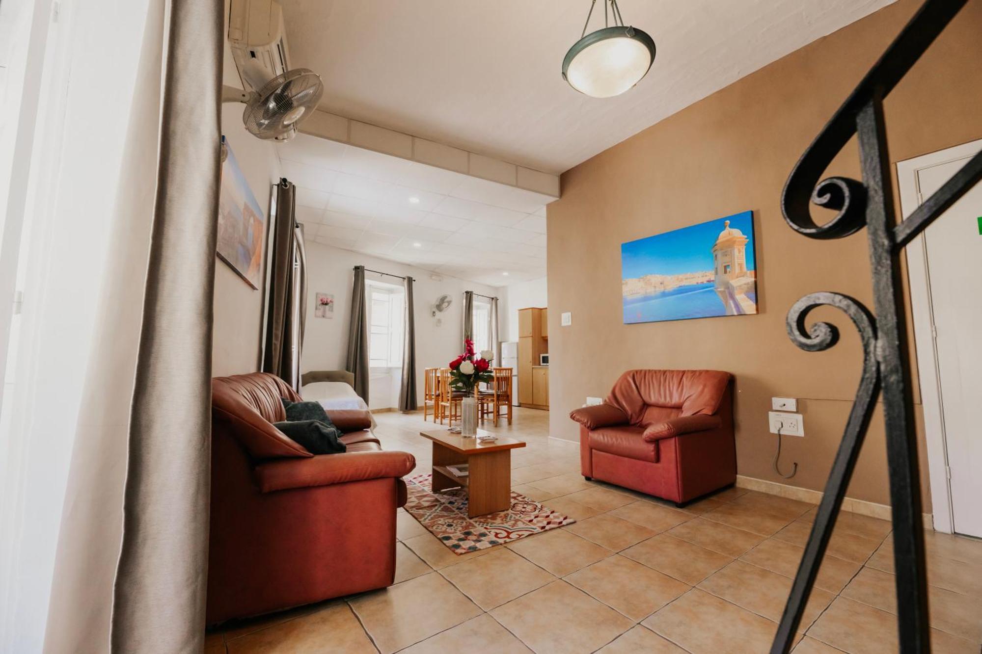 Gelmif Apartments Биргу Экстерьер фото